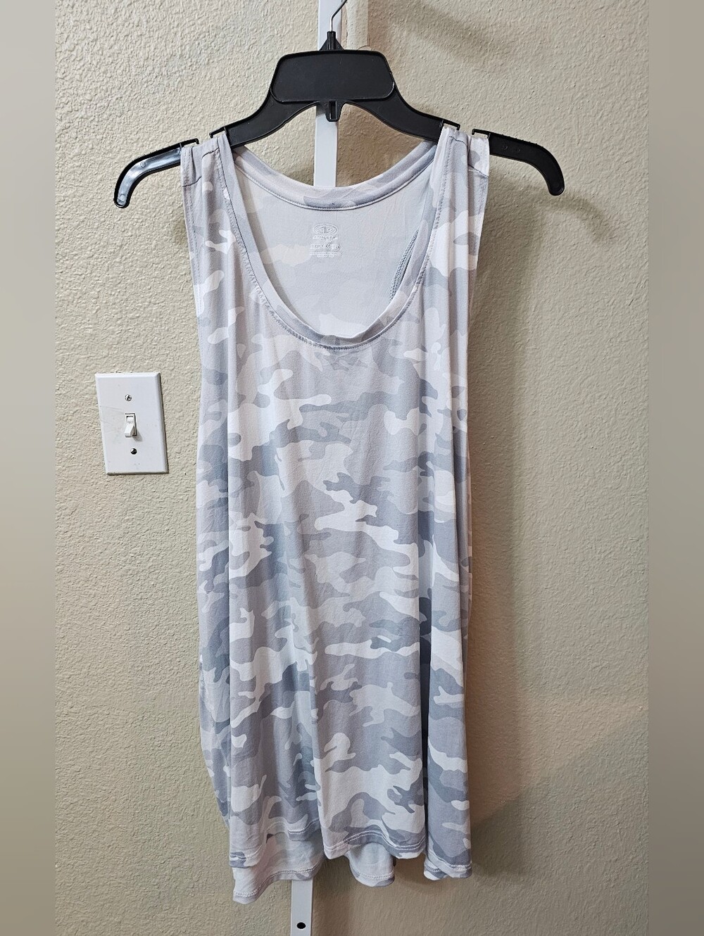 Athletic Works Light Gray Camo Tank Top